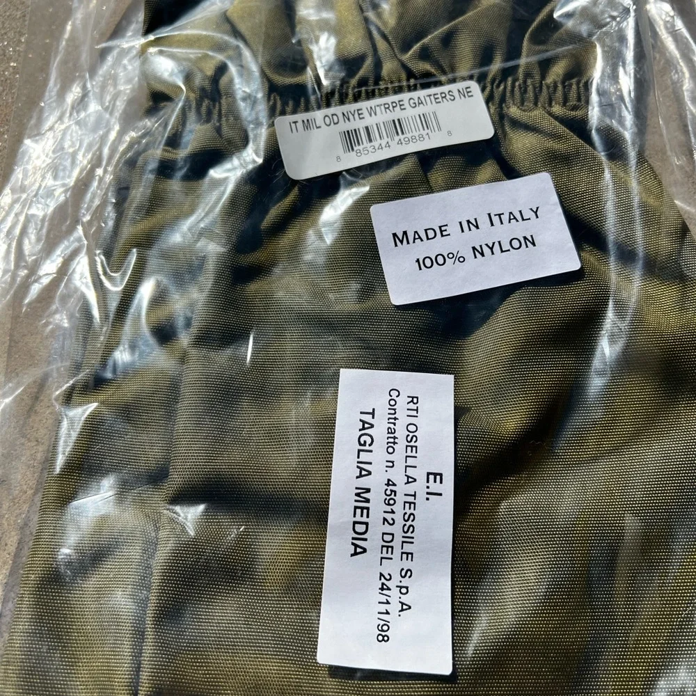 CLEARANCE NWT Men’s Olive Green Nylon Gaitors Made in Italy - Picture 4 of 8